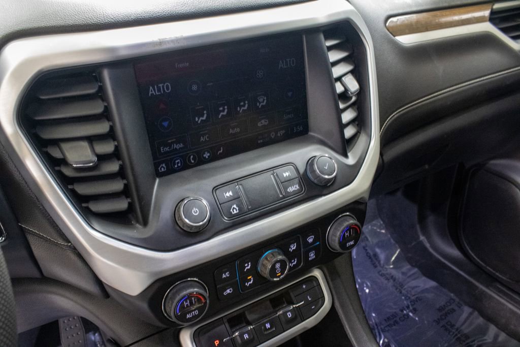 Used 2023 GMC Acadia SLE image 14