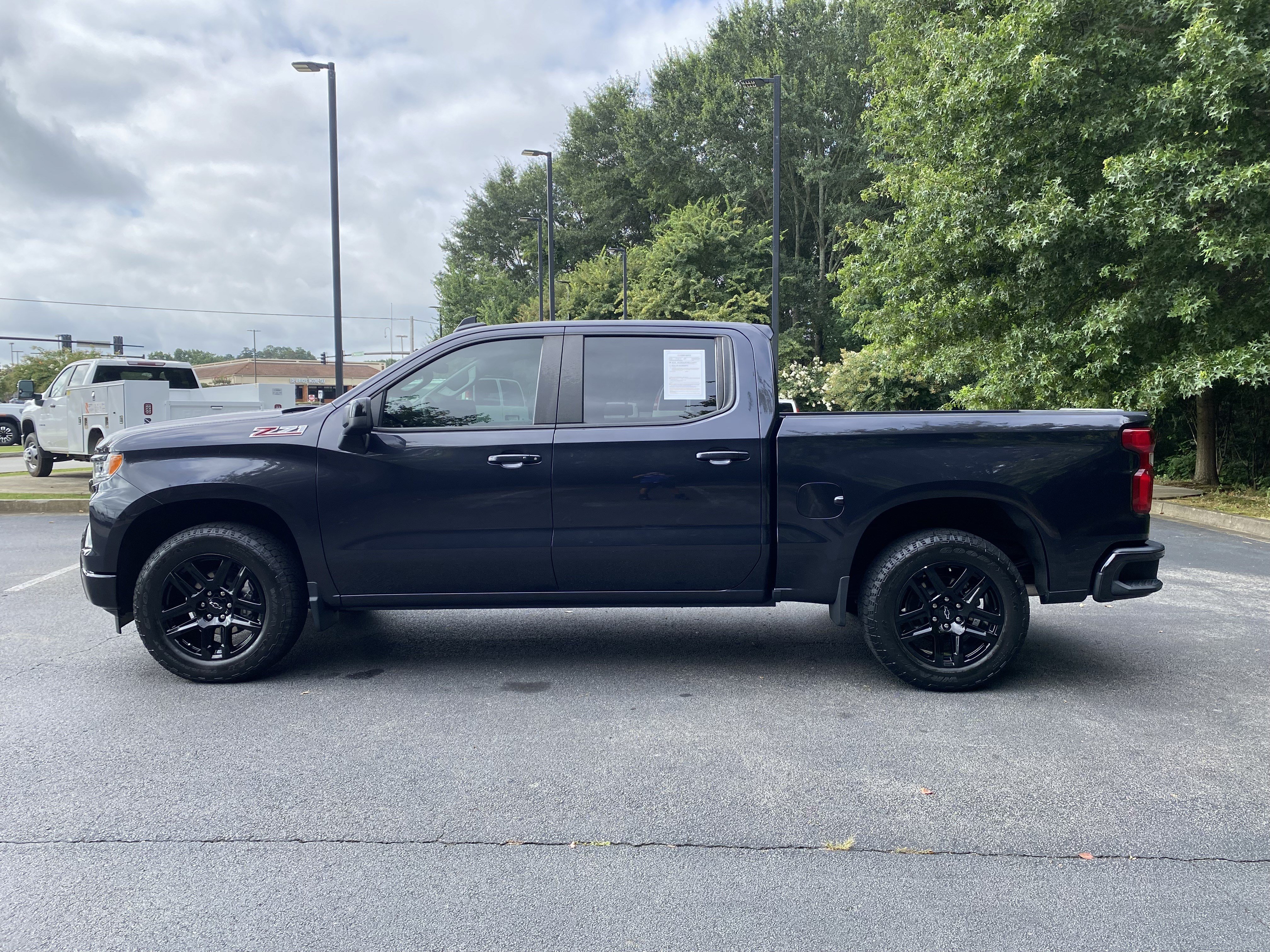 Used 2023 Chevrolet Silverado 1500 RST AWD/4WD image 6