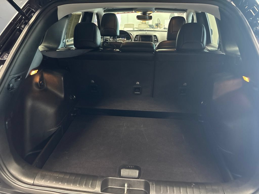 Used 2021 Jeep Cherokee Latitude Plus FWD image 5