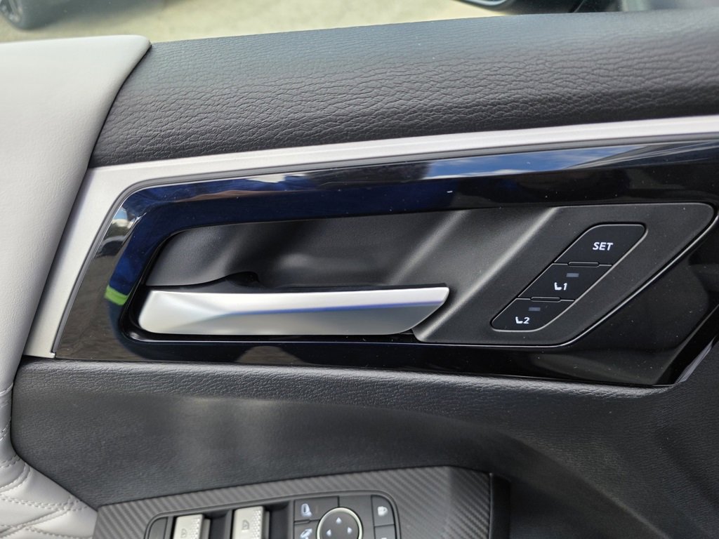 Used 2024 Mitsubishi Outlander SEL image 24