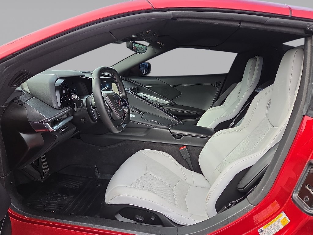 Used 2025 Chevrolet Corvette Z06 RWD image 15