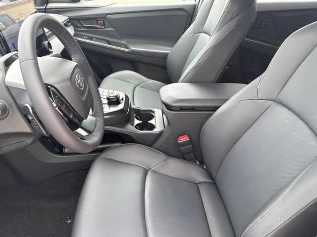 Used 2026 Toyota bZ FWD image 9