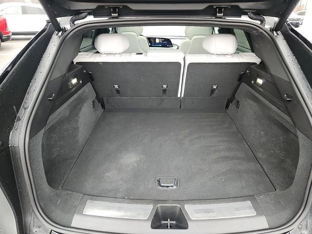 Certified 2024 Cadillac Lyriq Luxury image 29