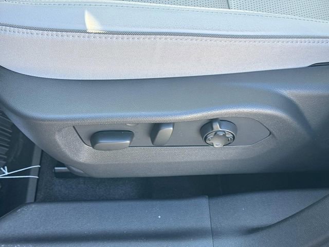 New 2026 Buick Envision Avenir image 25