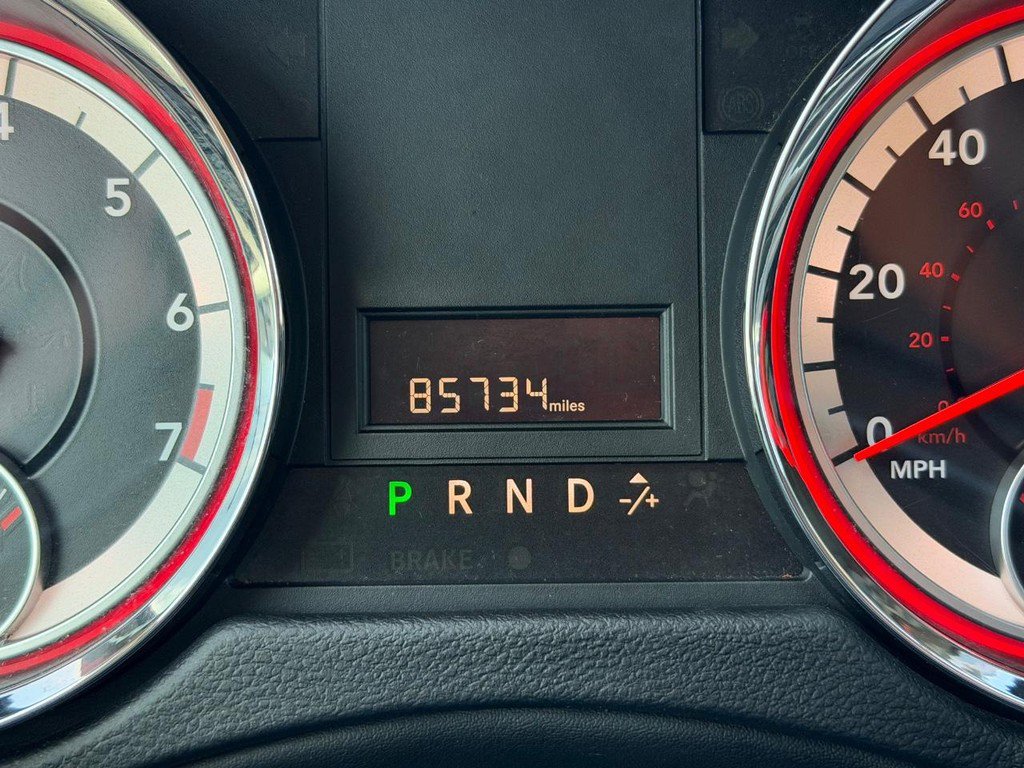 Used 2018 Dodge Grand Caravan SE w/ UConnect Hands-Free Group image 30