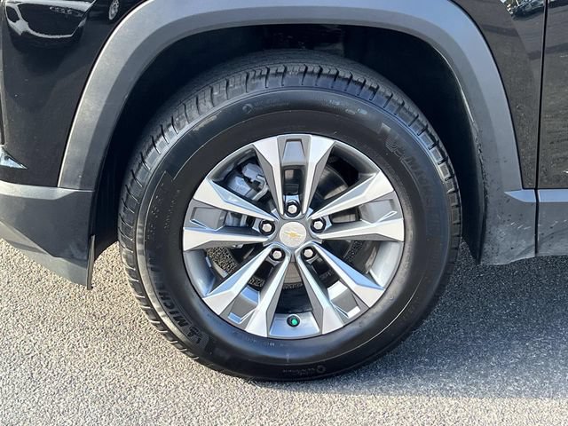 Used 2025 Chevrolet Equinox LT w/ Convenience Package II AWD/4WD image 11