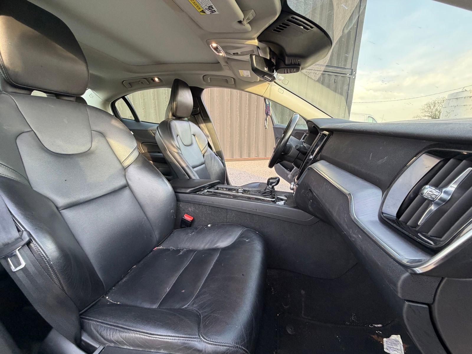 Used 2020 Volvo S60 T6 Momentum AWD/4WD image 16