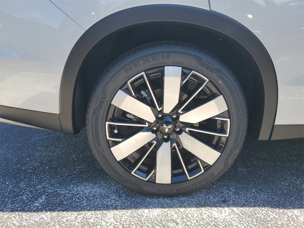 New 2025 Mitsubishi Outlander SE image 8