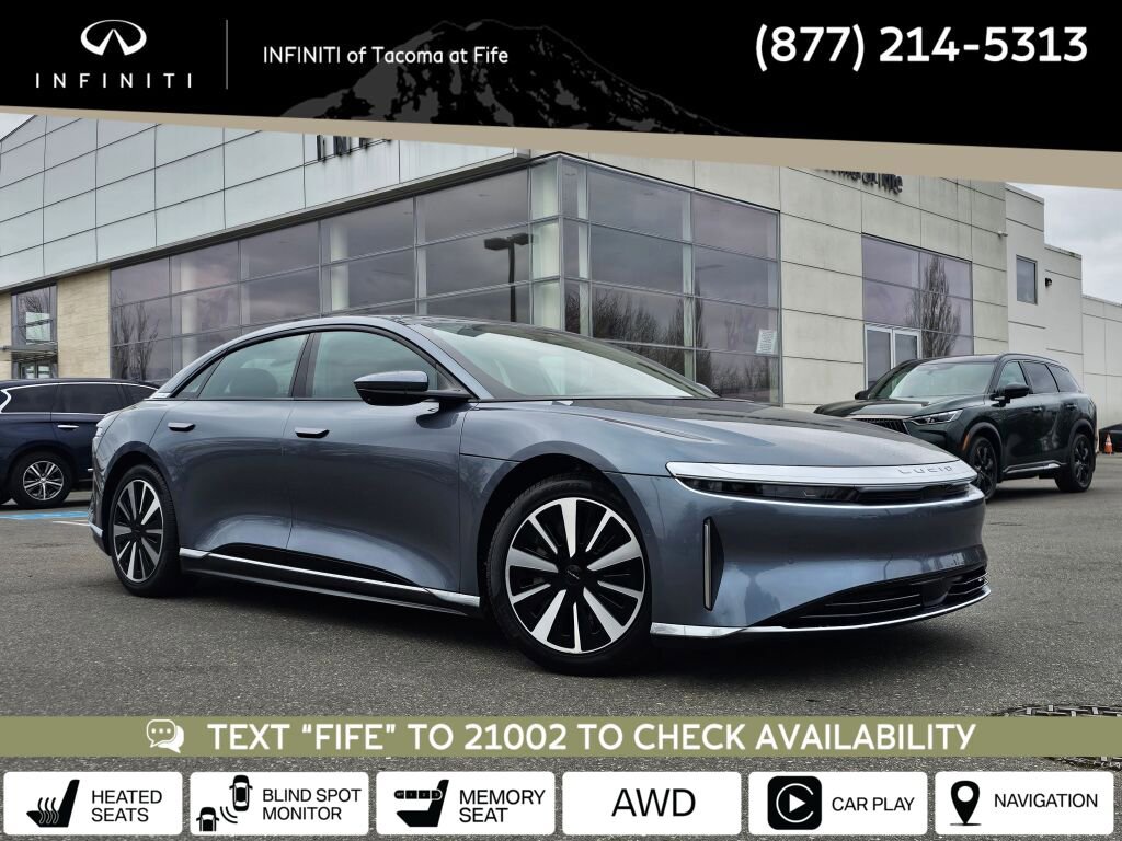 Used 2024 Lucid Air Touring image 1