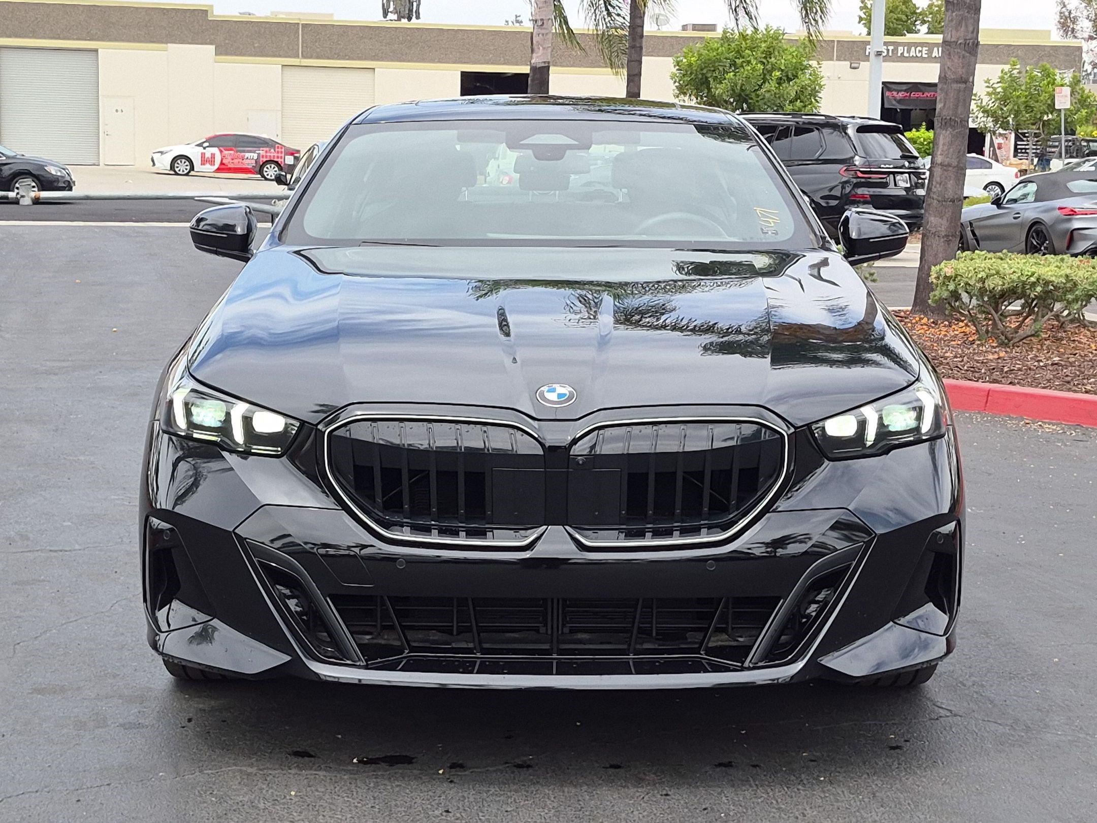 Used 2026 BMW 530i w/ M Sport Package RWD image 3