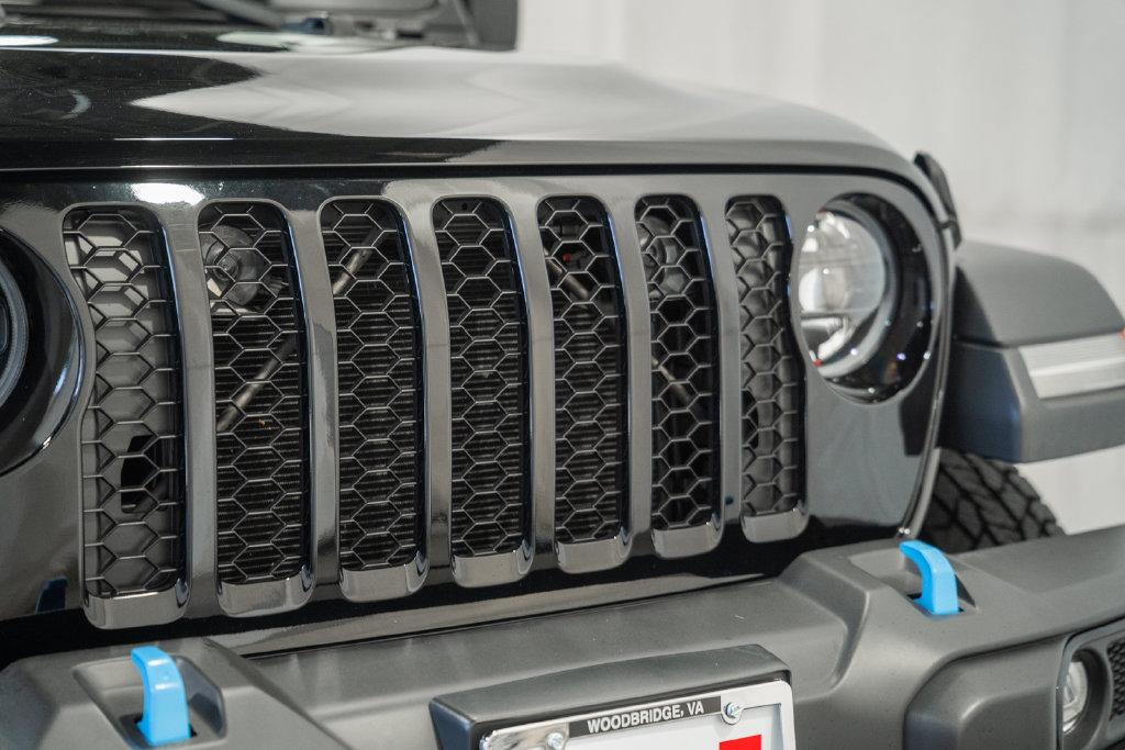 Used 2023 Jeep Wrangler Unlimited w/ Cold Weather Group AWD/4WD image 11