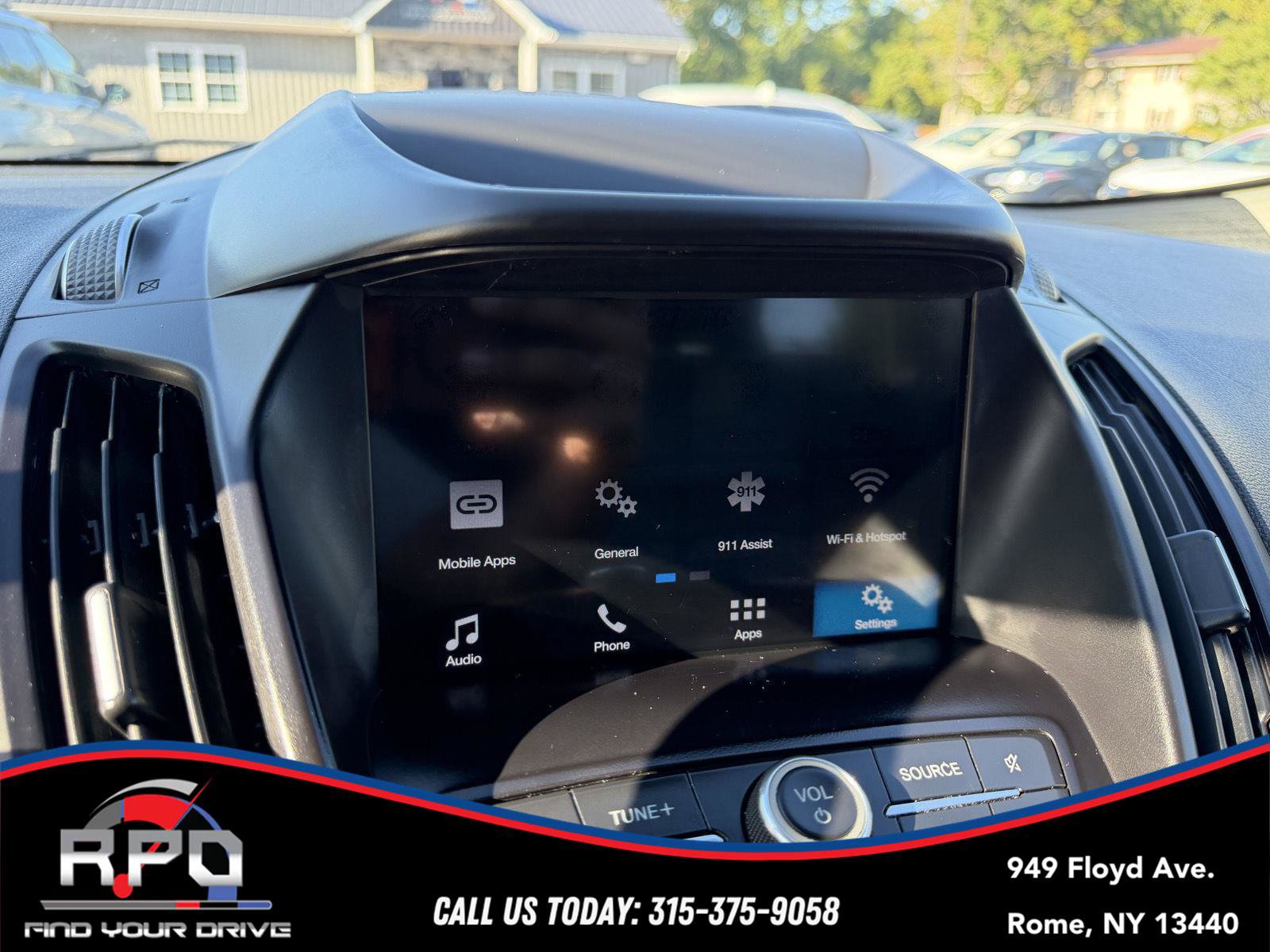 Used 2019 Ford Escape SEL AWD/4WD image 16