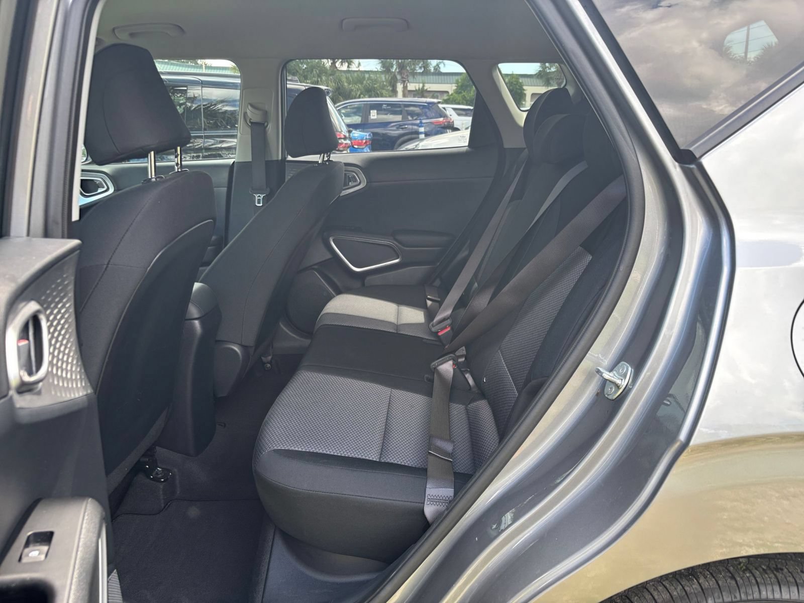 Used 2025 Kia Soul LX w/ LX Technology Package FWD image 25