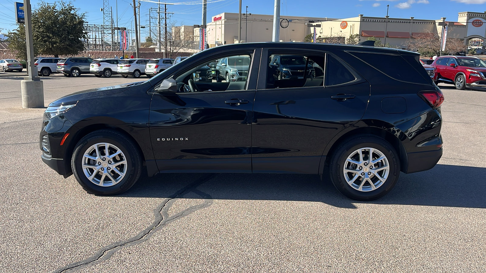 Certified 2024 Chevrolet Equinox LS w/ LS Convenience Package image 4
