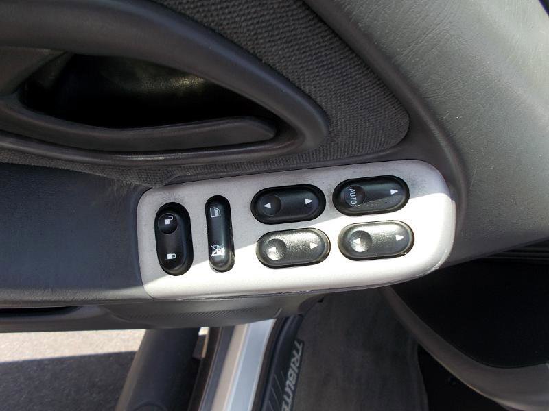 Used 2003 MAZDA Tribute LX image 16