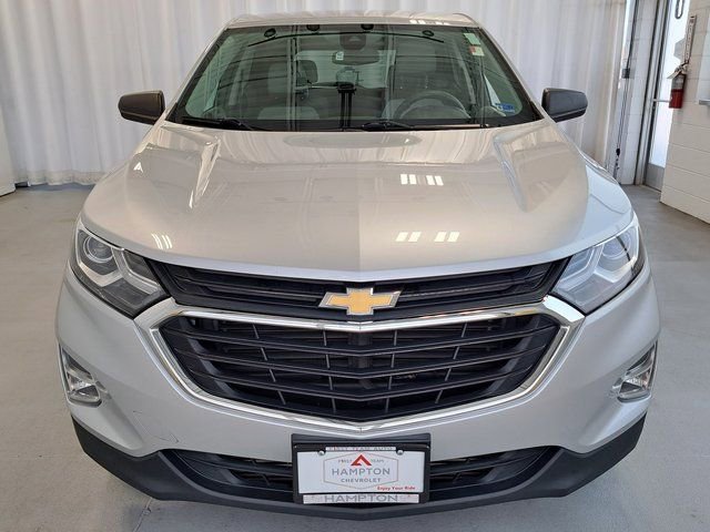 Used 2020 Chevrolet Equinox LS w/ LS Convenience Package FWD image 3
