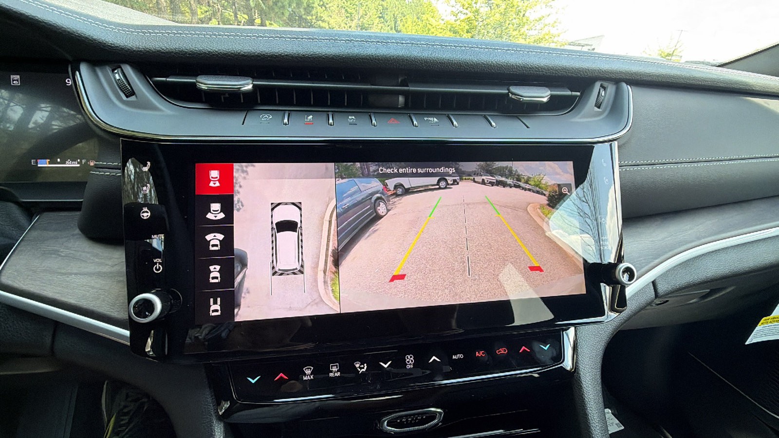 New 2027 Jeep Grand Cherokee Limited AWD/4WD image 29