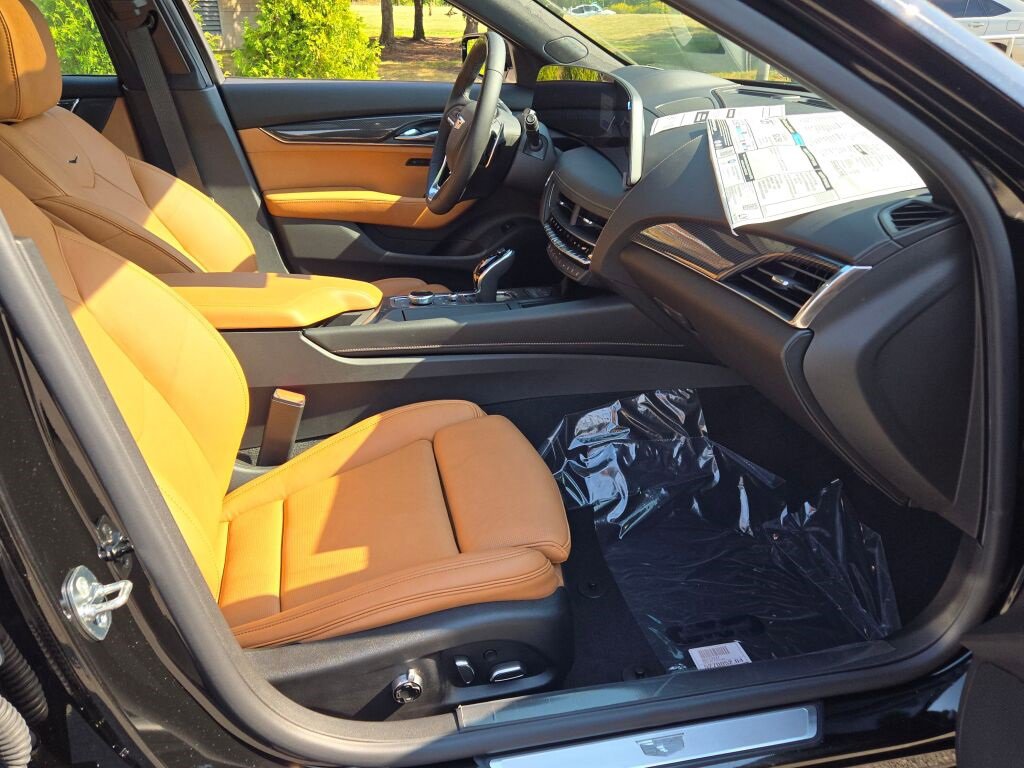 New 2025 Cadillac CT5 Sport w/ Platinum Package image 9