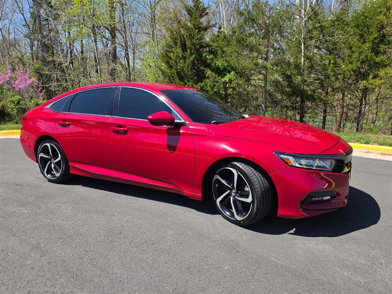 Used 2018 Honda Accord Sport image 3
