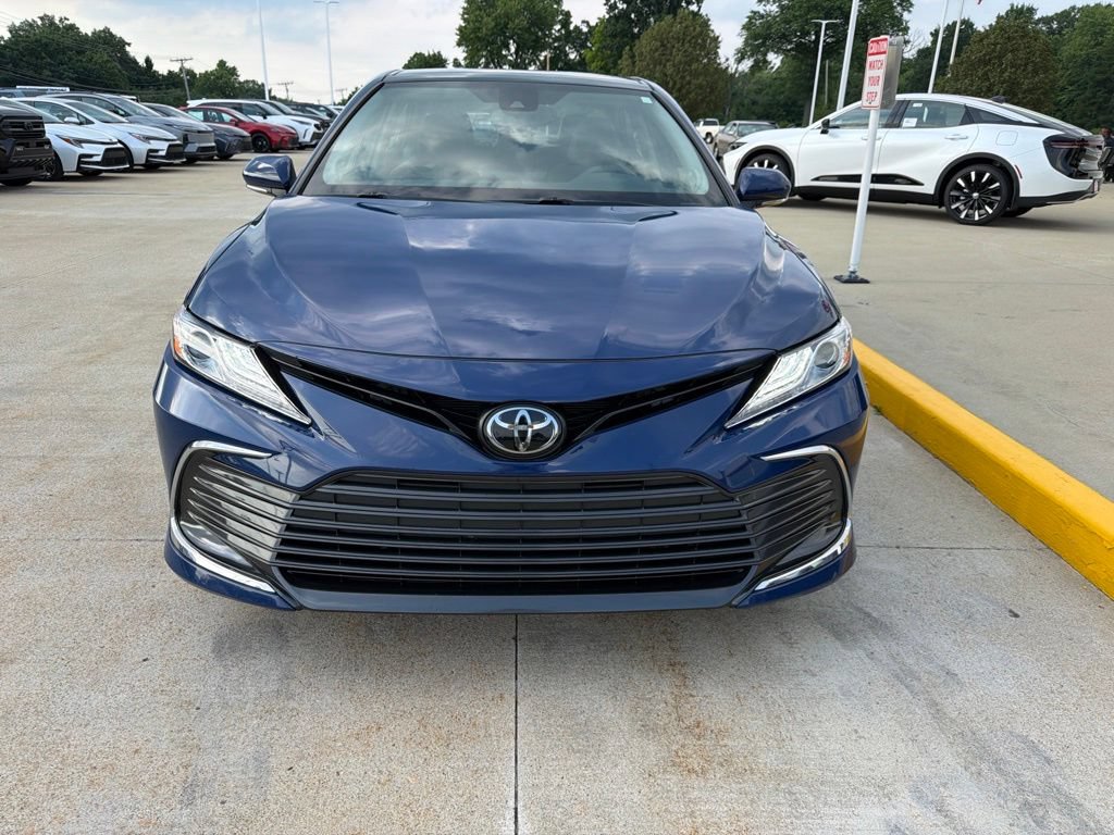 Used 2023 Toyota Camry XLE w/ Navigation Package FWD image 31