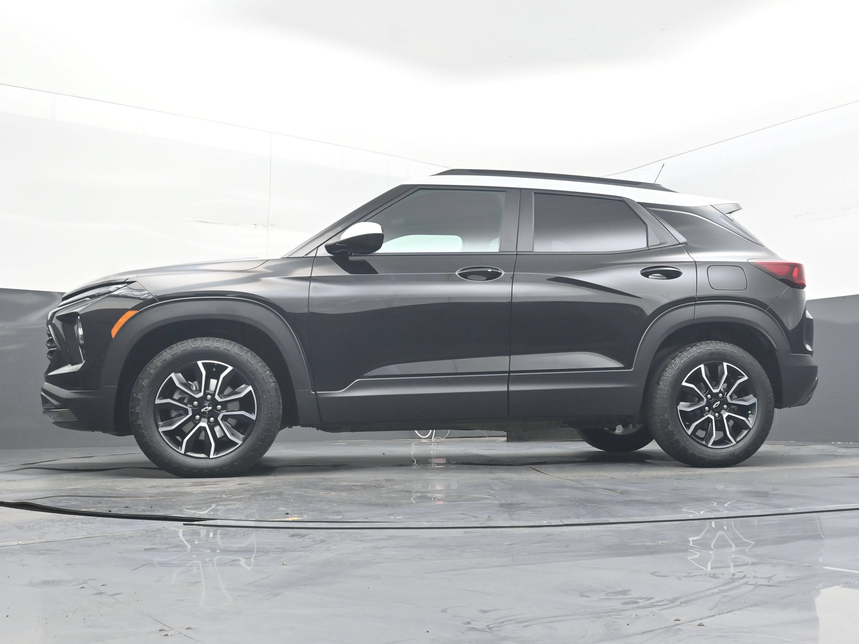 Used 2026 Chevrolet TrailBlazer ACTIV w/ Convenience Package AWD/4WD image 30