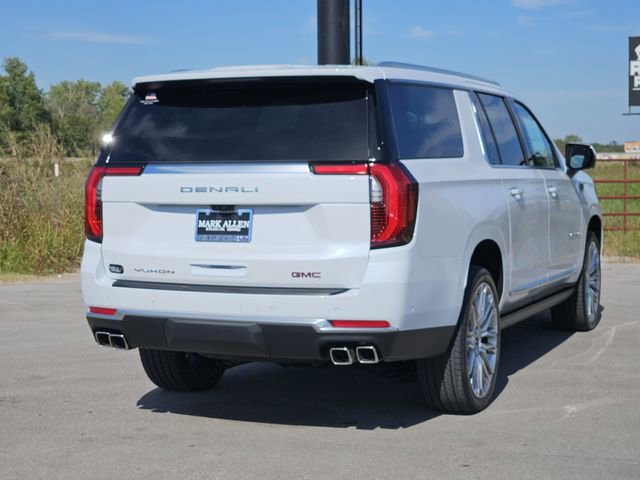 New 2026 GMC Yukon XL Denali w/ Denali Reserve Package image 4