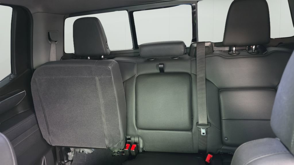 Used 2025 Chevrolet Silverado 1500 LTZ w/ LTZ Premium Package image 13
