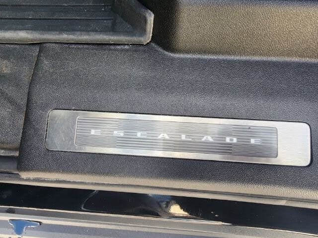 Used 2022 Cadillac Escalade Sport w/ Touring Package image 32