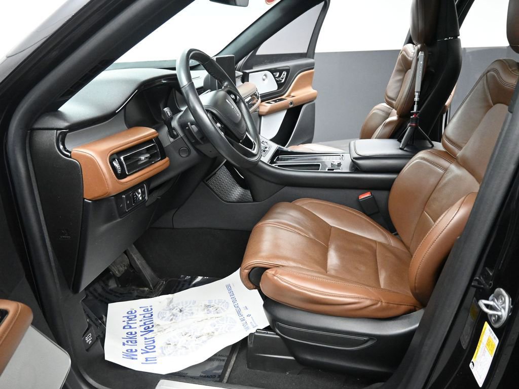 Used 2022 Lincoln Aviator Reserve w/ Equipment Group 201A image 31