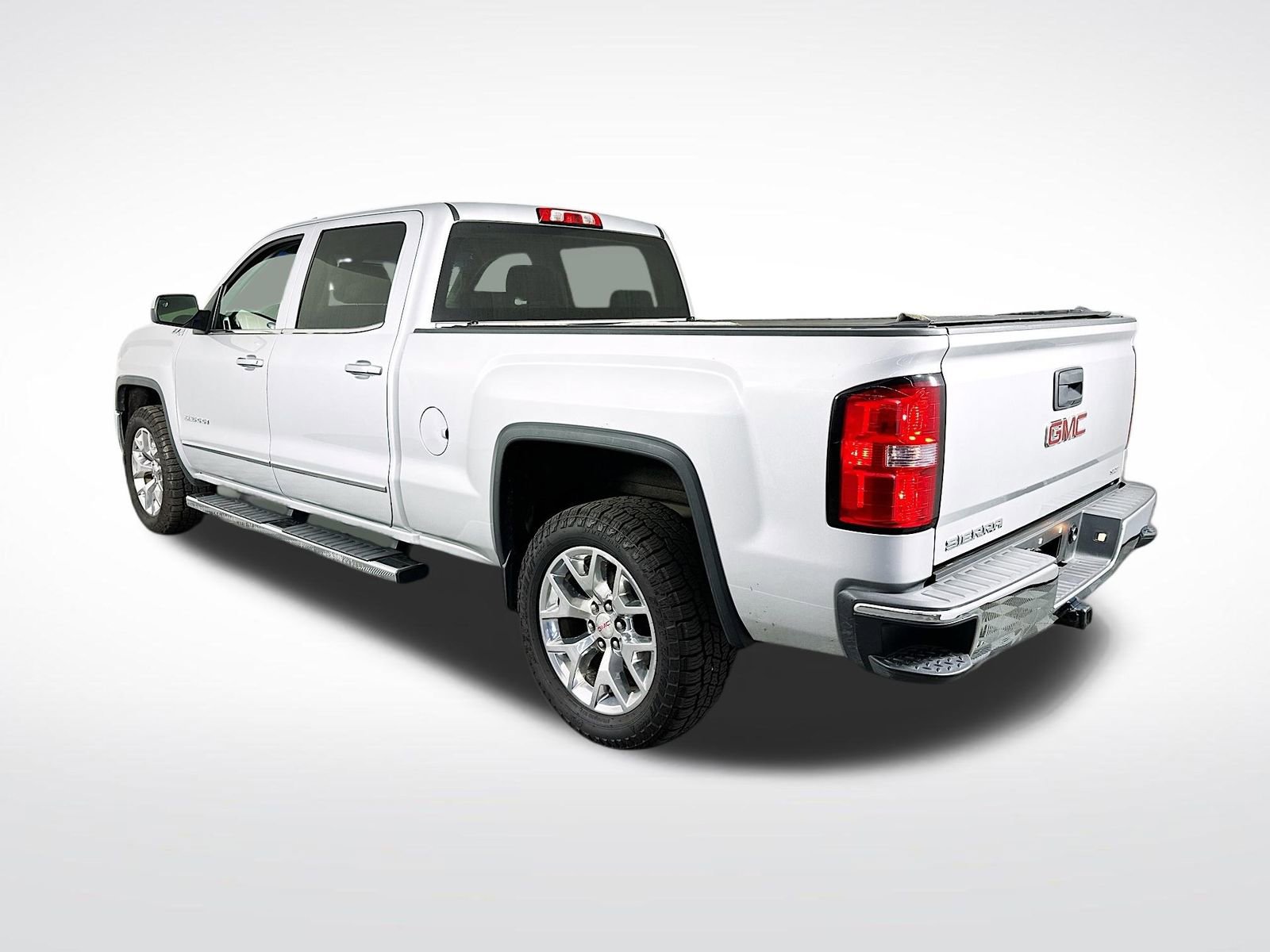 Used 2015 GMC Sierra 1500 SLT w/ SLT Crew Cab Value Package AWD/4WD image 6