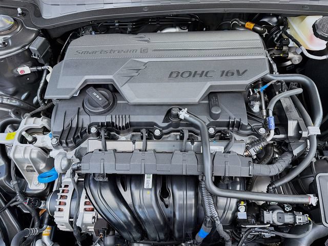 Certified 2026 Hyundai Elantra Sport FWD image 29