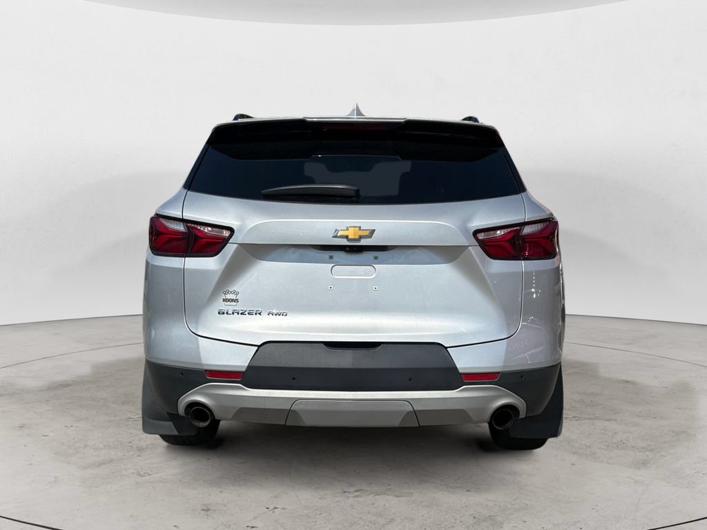 Used 2019 Chevrolet Blazer LT w/ Sound & Technology Package AWD/4WD image 4