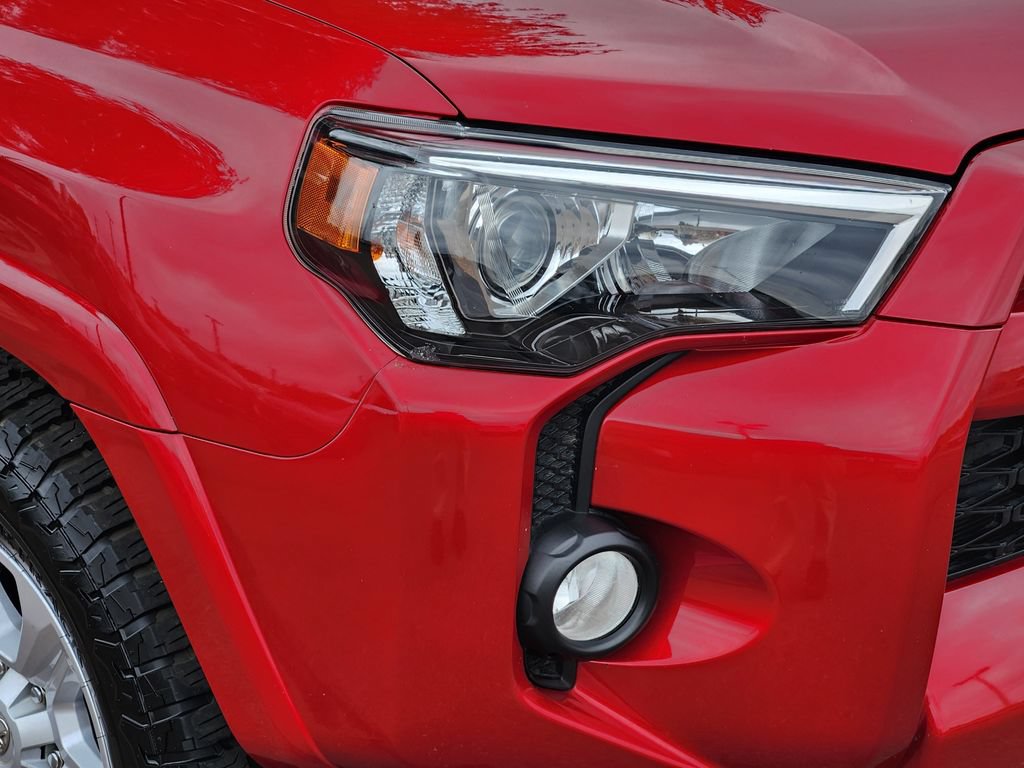 Used 2018 Toyota 4Runner SR5 Premium AWD/4WD image 28
