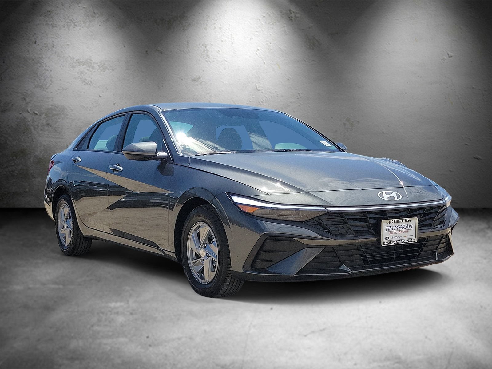 New 2026 Hyundai Elantra SE FWD image 2