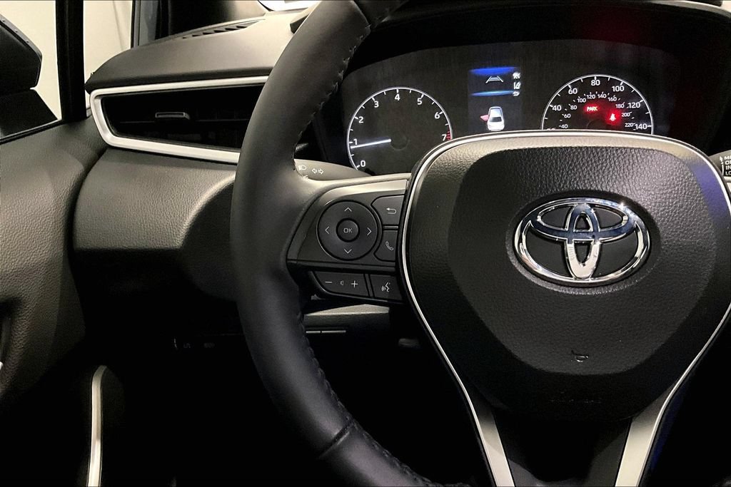 Used 2024 Toyota Corolla SE FWD image 11