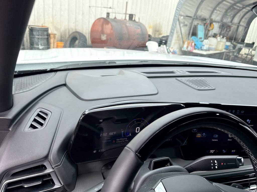 New 2025 Chevrolet Traverse LT w/ Enhanced Driving Package image 32