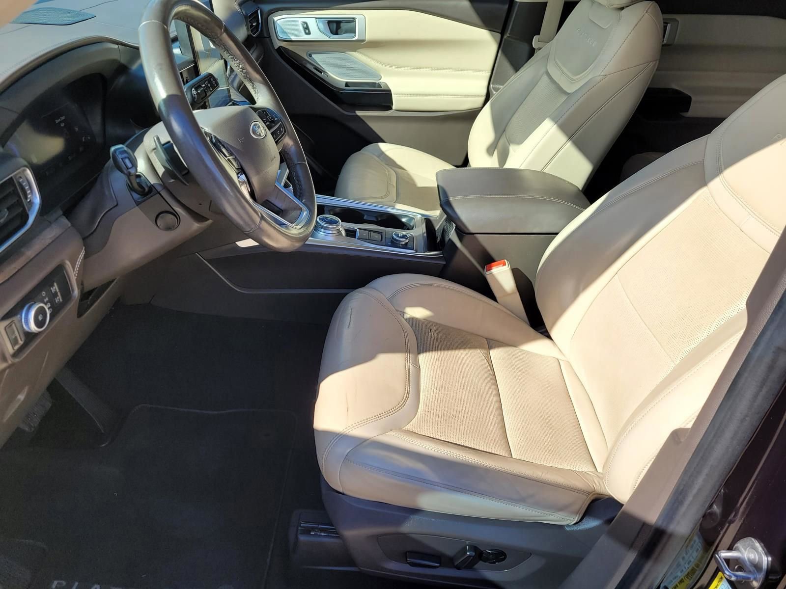 Used 2021 Ford Explorer Platinum w/ Equipment Group 601A image 25