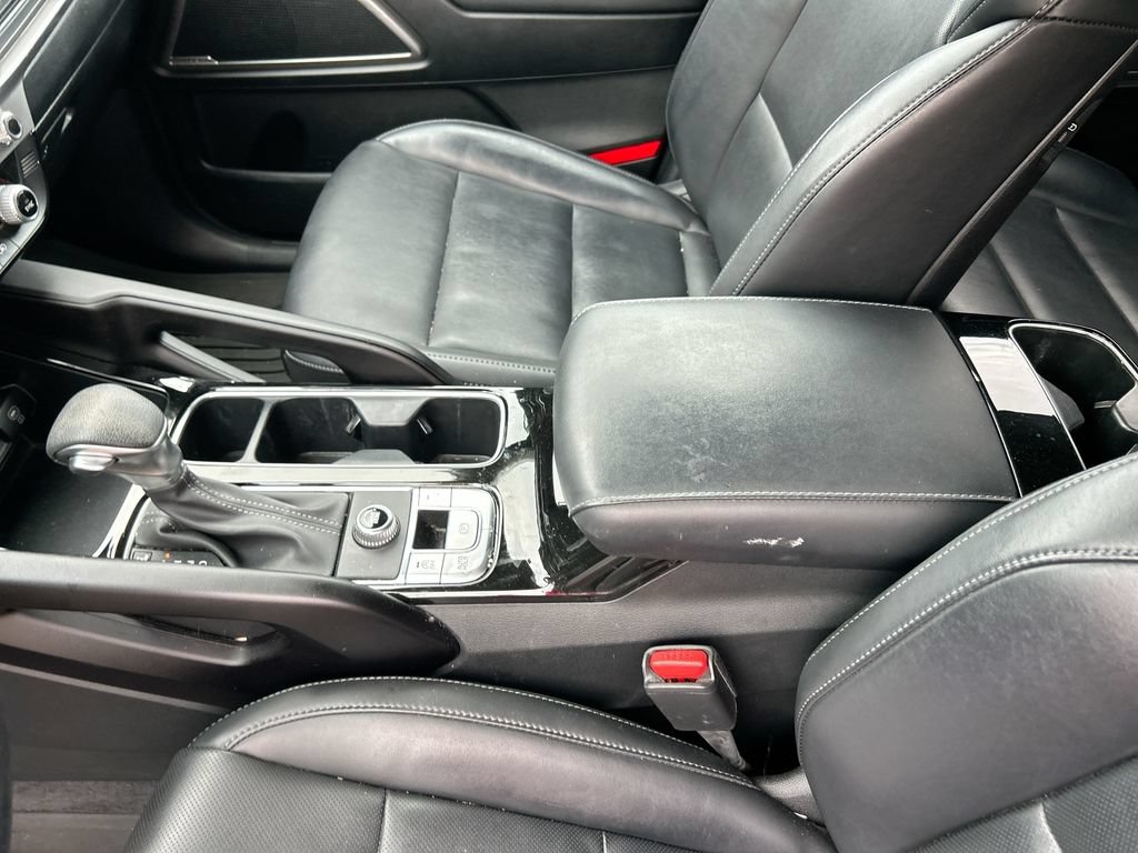 Used 2024 Kia Telluride LX FWD image 28