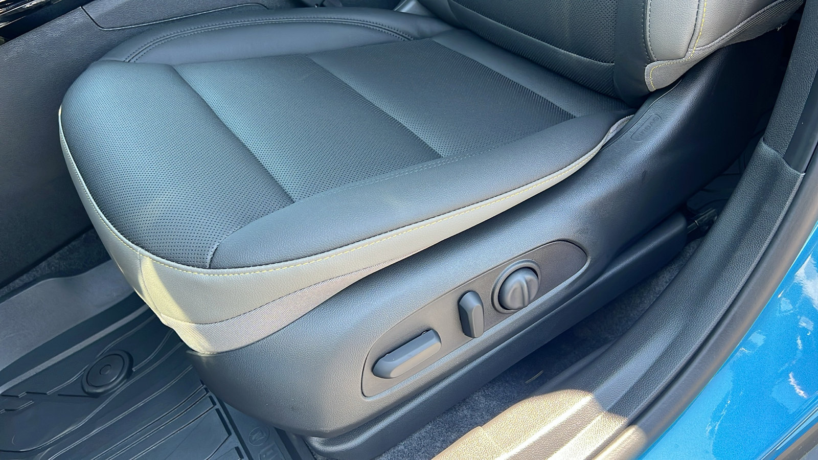 New 2025 Chevrolet Trax ACTIV w/ Driver Confidence Package image 17