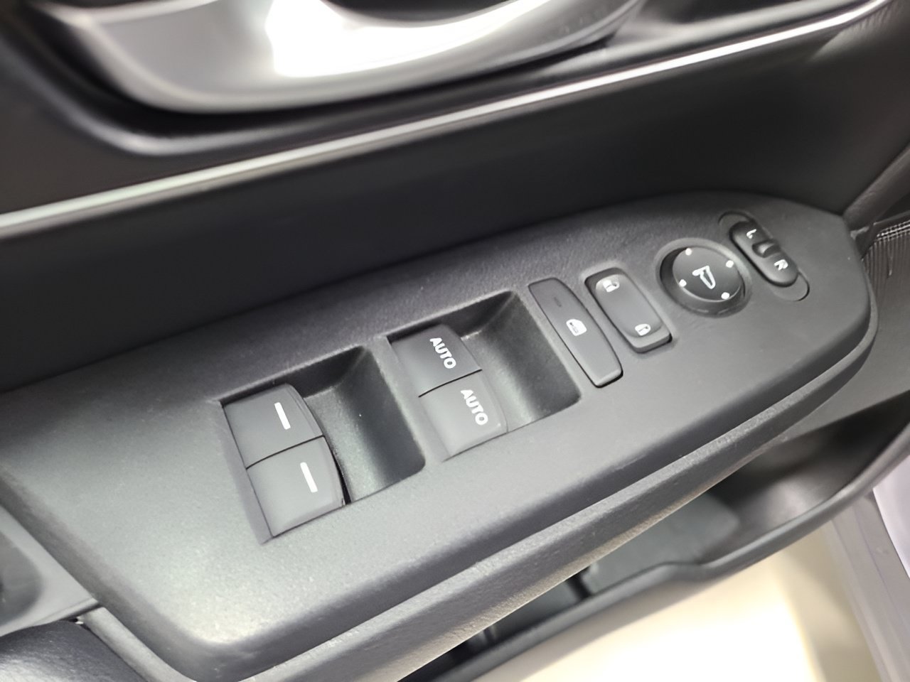 Certified 2020 Honda CR-V Touring image 23
