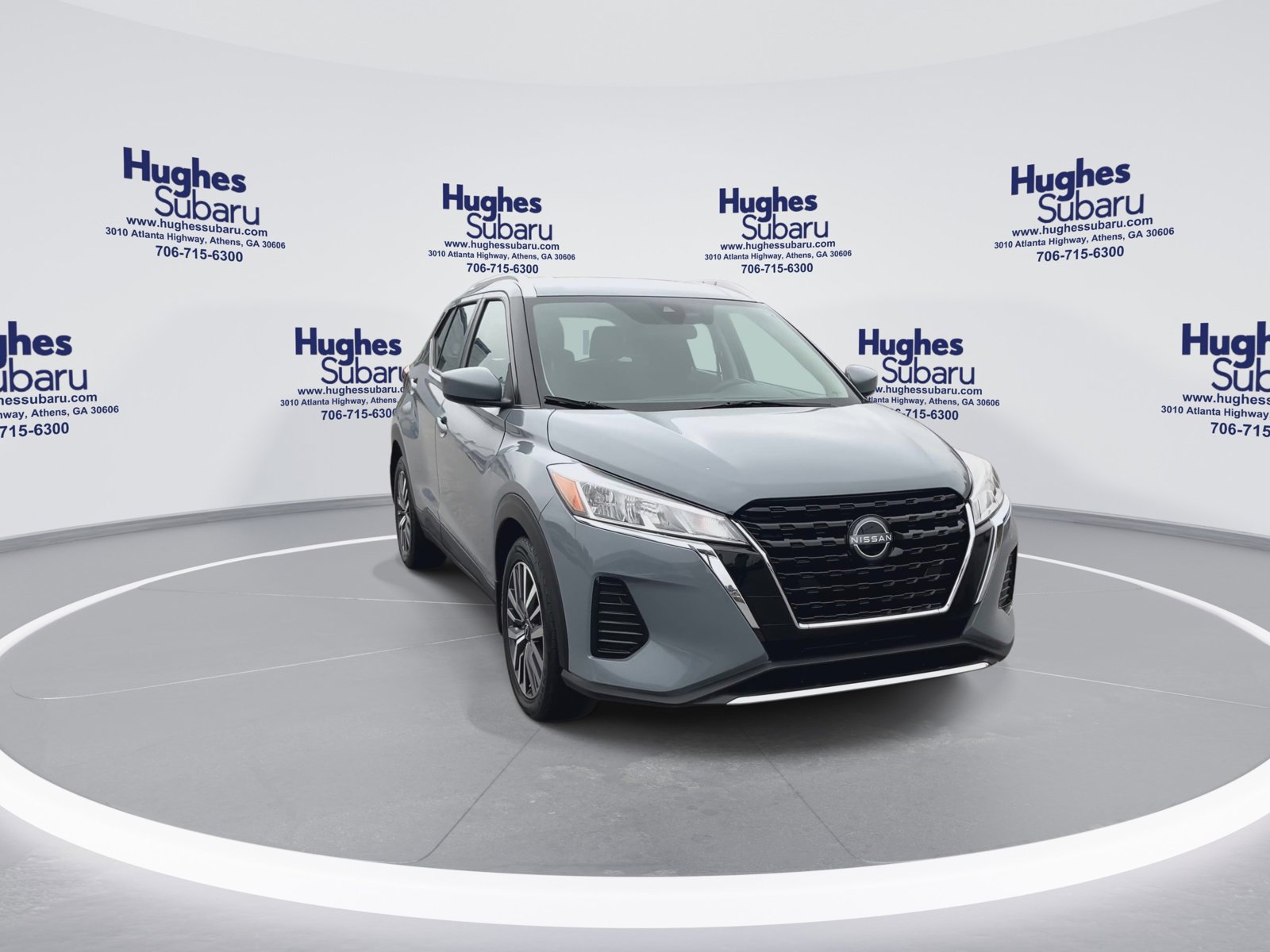 Used 2023 Nissan Kicks SV image 3