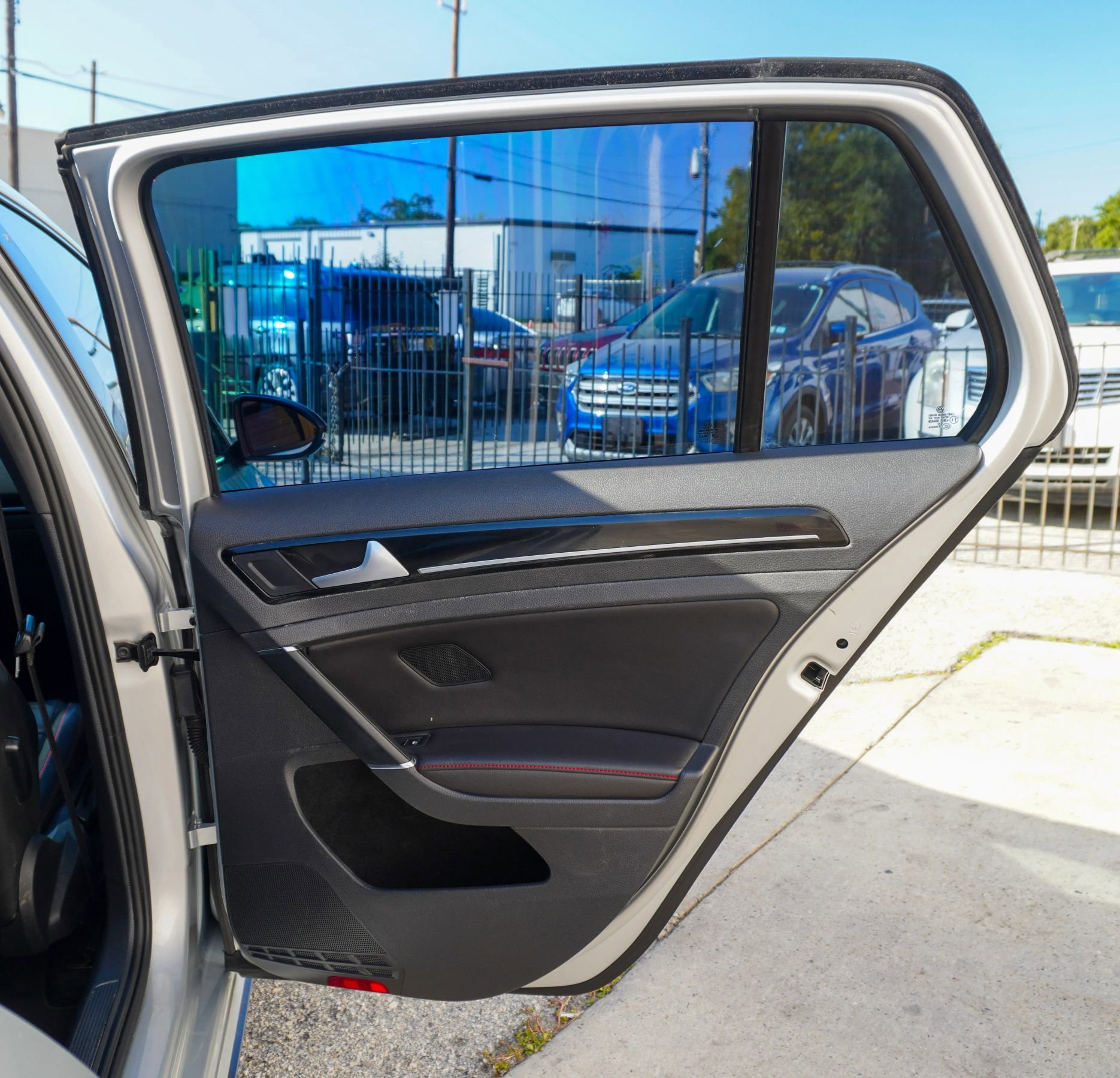 Used 2016 Volkswagen GTI Autobahn image 16