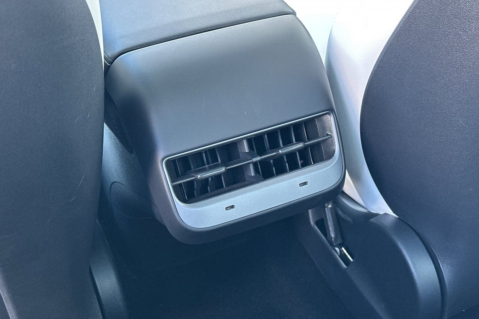 Used 2023 Tesla Model 3 Standard Range image 14