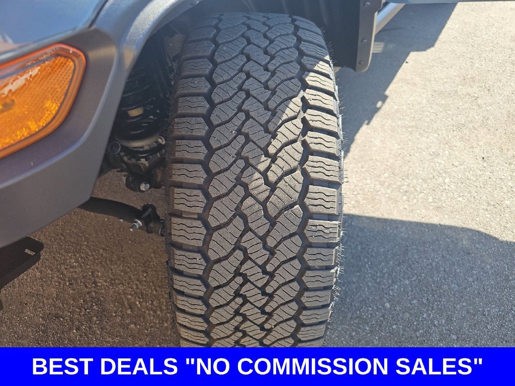 Used 2025 Jeep Gladiator Sport AWD/4WD image 34