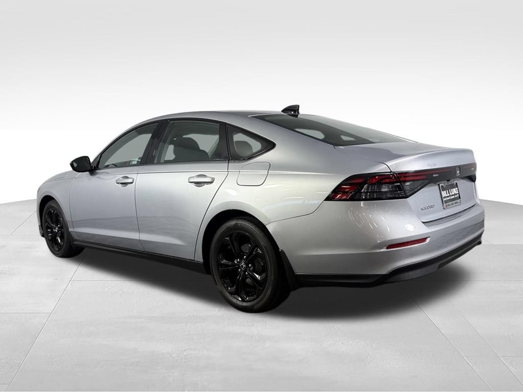 Used 2025 Honda Accord SE image 8