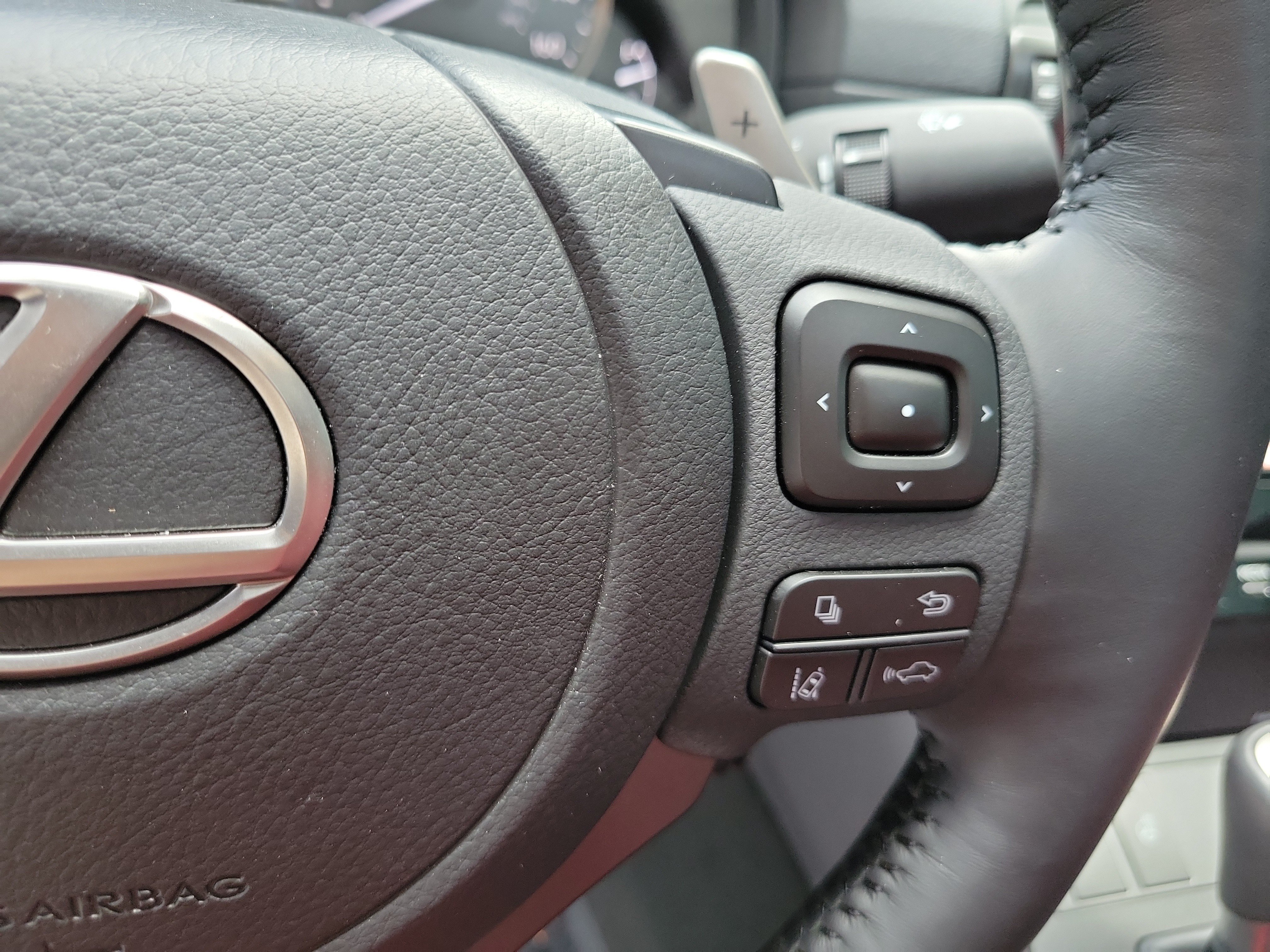 Used 2025 Lexus IS 350 F Sport RWD image 26