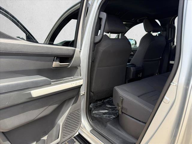 Used 2024 Toyota Tacoma TRD Sport AWD/4WD image 19