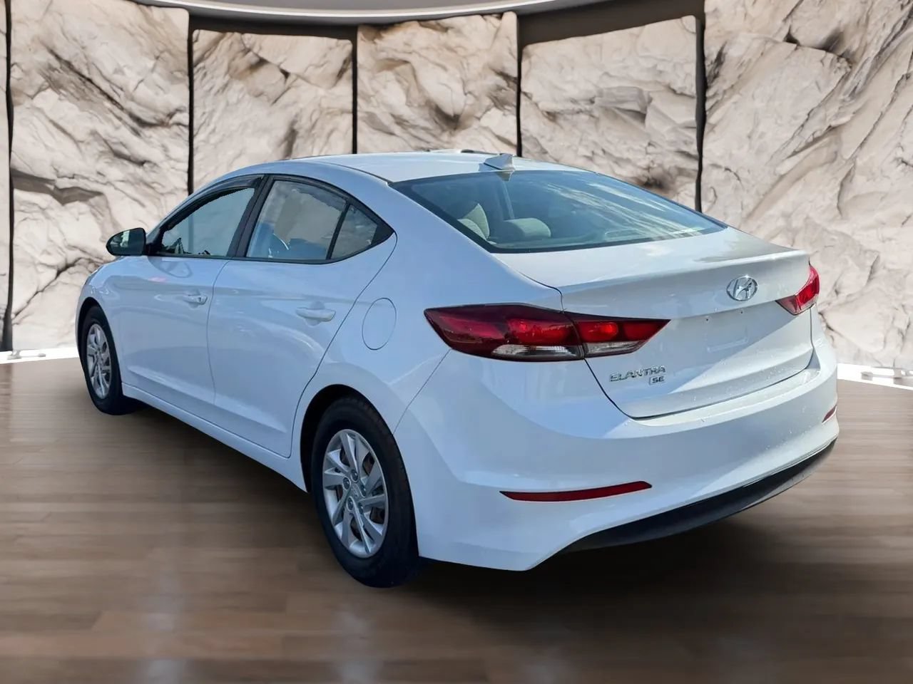 Used 2017 Hyundai Elantra SE FWD image 6