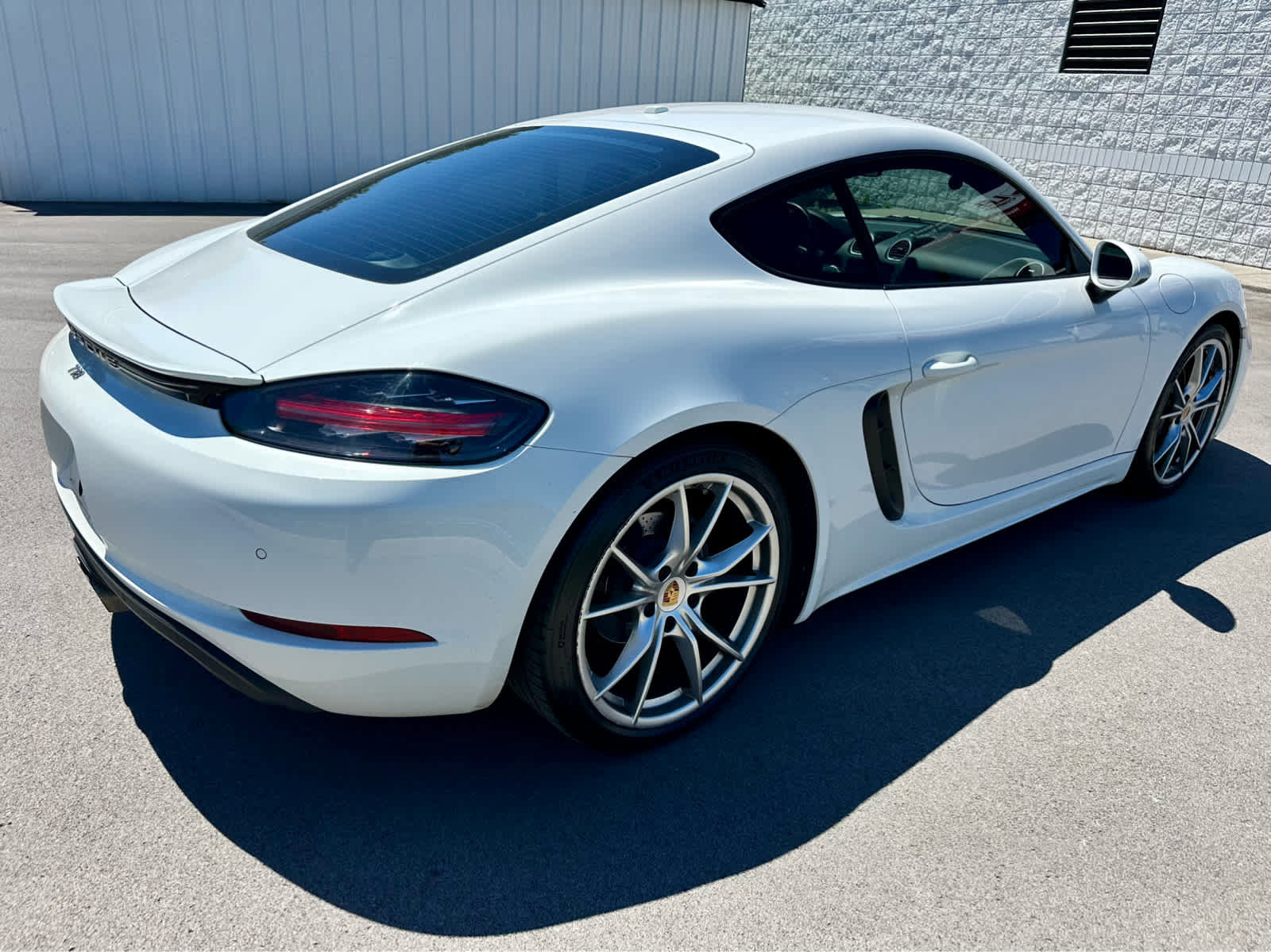 Used 2019 Porsche 718 Cayman RWD image 5