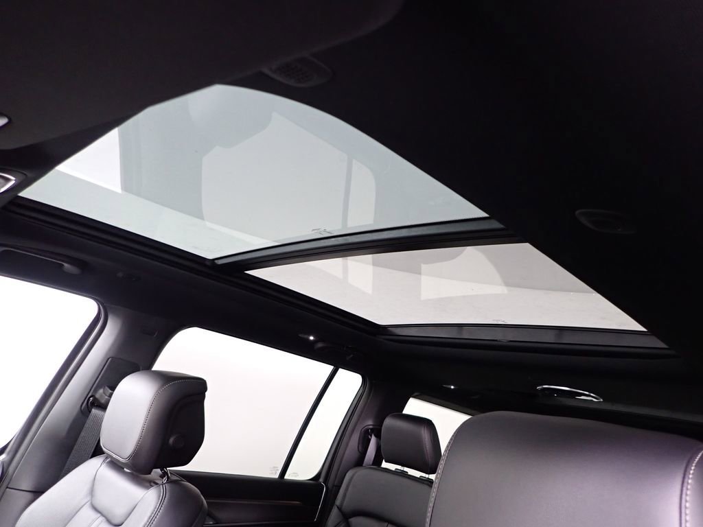 New 2026 Jeep Grand Wagoneer 4WD w/ Quick Order Packge 29V Upland image 28